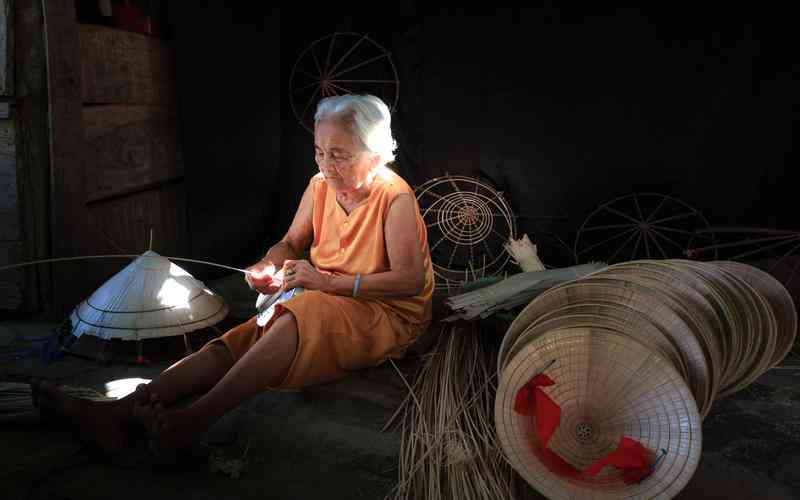 如何在明星个人网站建设中设计符合个人形象的在线直播和直播互动